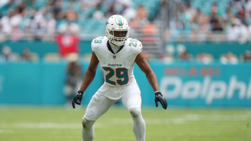 Minkah Fitzpatrick with Maimi Dolphin last season.