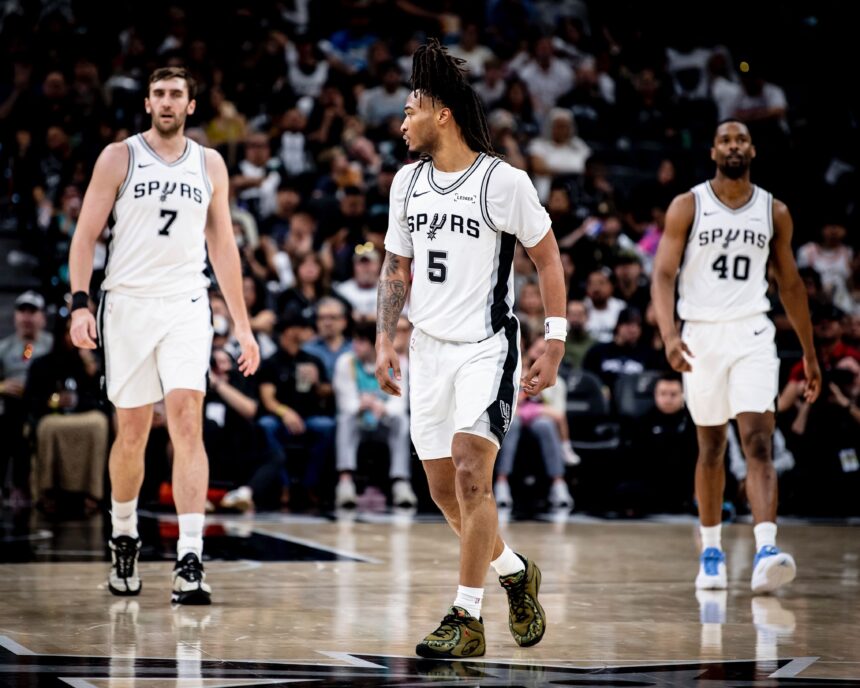 Luke Kornet, Stephon Castle, Harrison Barnes. Credit: San Antonio Spurs via X