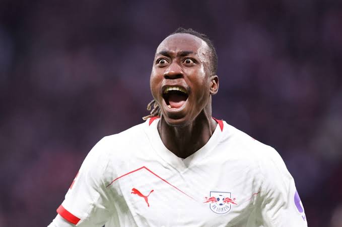 Yan Diomande in the shirt of RB Leipzig