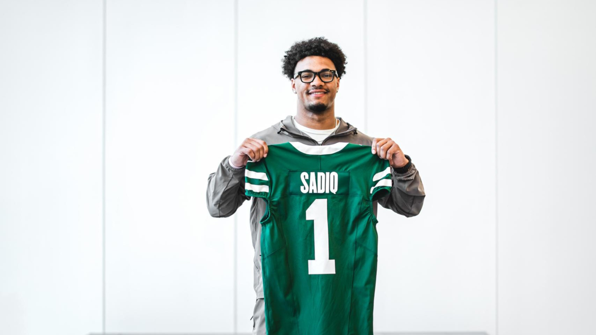 Kenyon Sadiq pick no 16 for New York Jets at 2026 NFL Draft