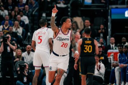 Clippers against Golden State Warriors