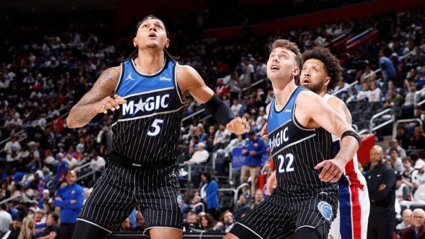 Magic against Pistons in Playoff