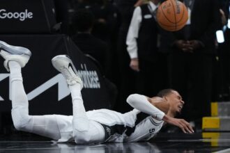 Wembanyama Concussion in loss to Blazers