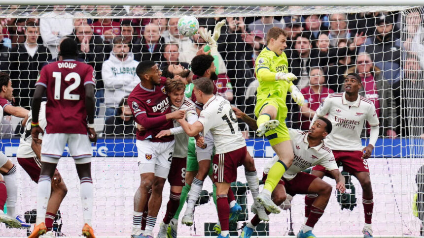 West Ham United v Arsenal - Premier League - London Stadium