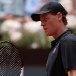 World #1 Jannik Sinner defeats Andrey Rublev 6-2, 6-4 to reach the semifinals in Rome for a 2nd consecutive year.