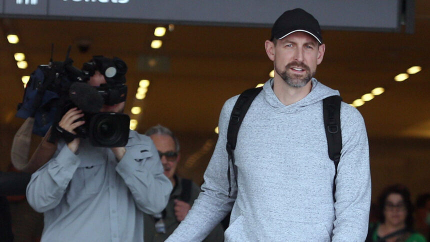 Cleveland Cavaliers general manager Mike Gansey