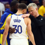 Warriors-Steve-Kerr-sharing-a-moment-with-Steph-Curry-Draymond-Green.