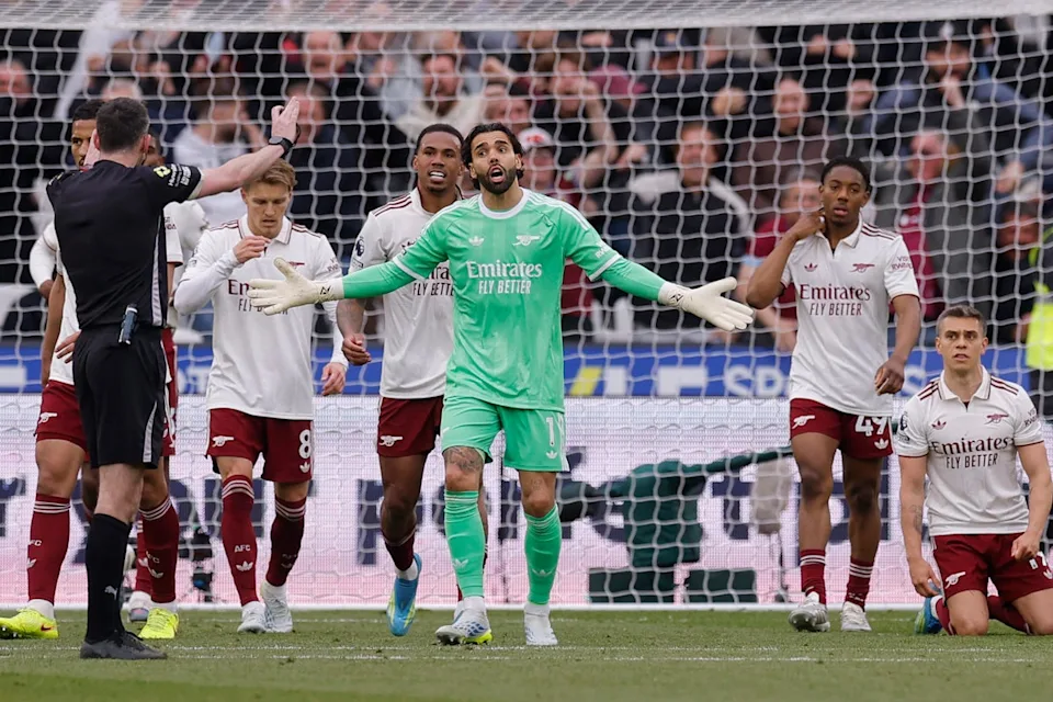 West Ham United v Arsenal - Premier League - London Stadium