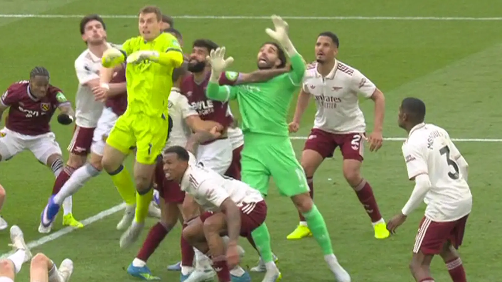West Ham United v Arsenal - Premier League - London Stadium