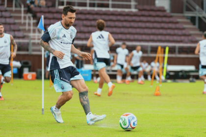 Messi in training ahead of the World Cup