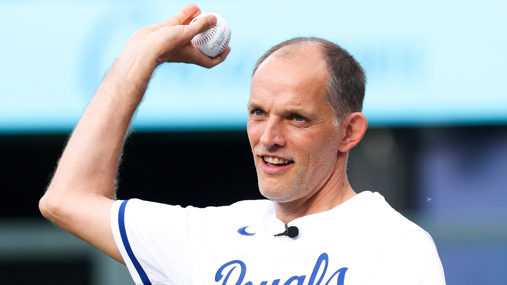Thomas Tuchel threw the first pitch at the home of baseball team Kansas City Royals
