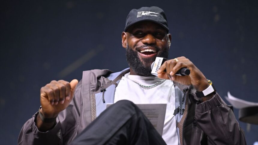 , LeBron James did not reveal his decision Thursday at a live taping of his podcast at Fanatics Fest, the annual sports lifestyle festival.