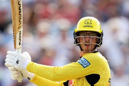 Rockets beat MI London to reach knockout stage