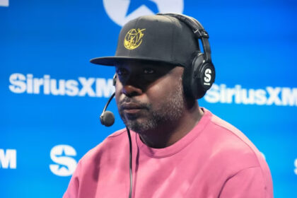 Marshall Faulk on the Schein on Sports show on the SiriusXM NFL radio set at the Super Bowl LX media center at the Moscone Center.